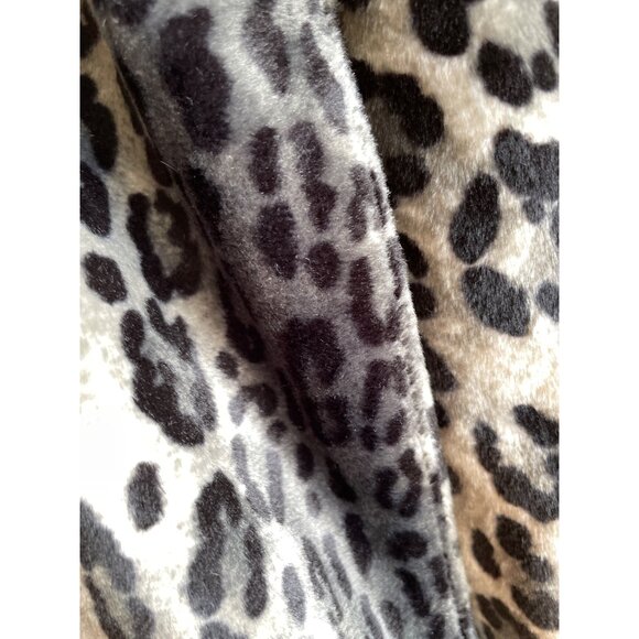 Rafaella Animal Print Fax Fur Coat Womens L Gray Short Length Button Front Lined - Picture 7 of 10